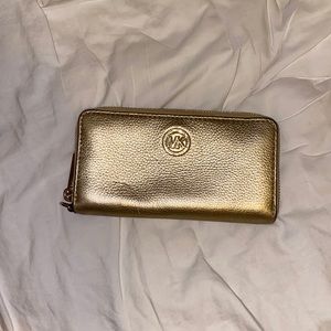 Michael Kors Leather Zip Around Wallet